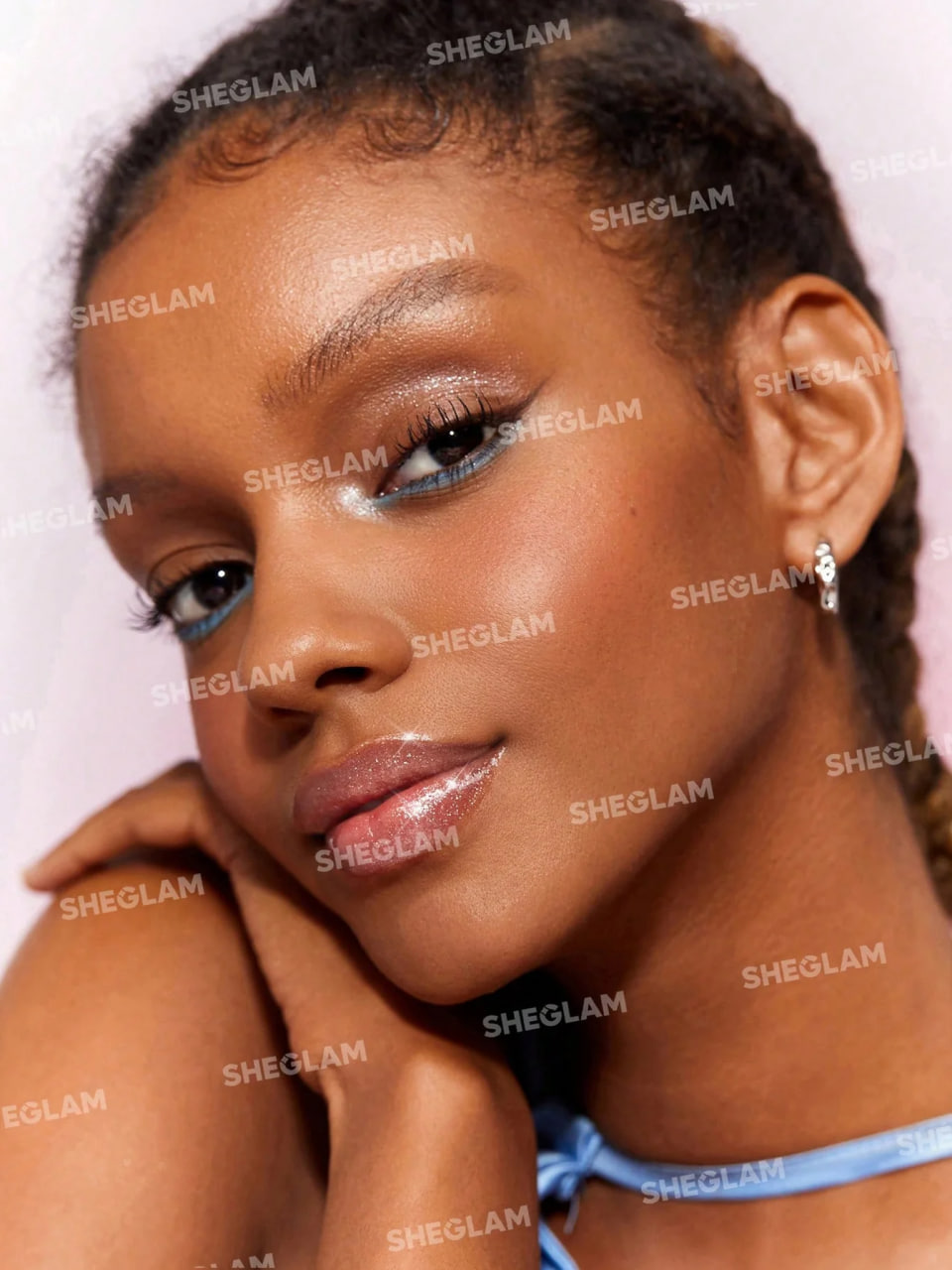 Mirror_Kiss_High_Shine_Lipstick_Own_Your_Shine_3